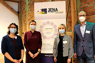 Das Team des Fachkräfteservice von JenaWirtschaft ist bereit für die Jahressitzung der Jenaer Allianz für Fachkräfte.