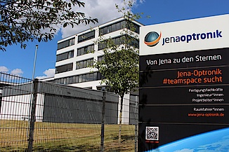 Außenansicht des JenaOptronik Firmengebäudes. 