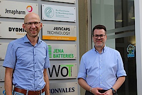 JenaWirtschaft auf Sommertour bei der JenaBatteries GmbH.