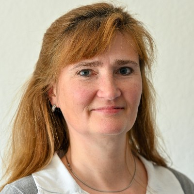 Portrait von Frau Dr. Eike Dazert - Geschäftsführerin des medays e.V.
